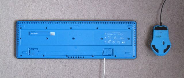 ウォッシャブル キーボード K310とG300S オプティカル ゲーミングマウスの裏側の画像