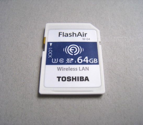 東芝のSDカード FlashAir W-04 64GB SD-UWA064Gの評価