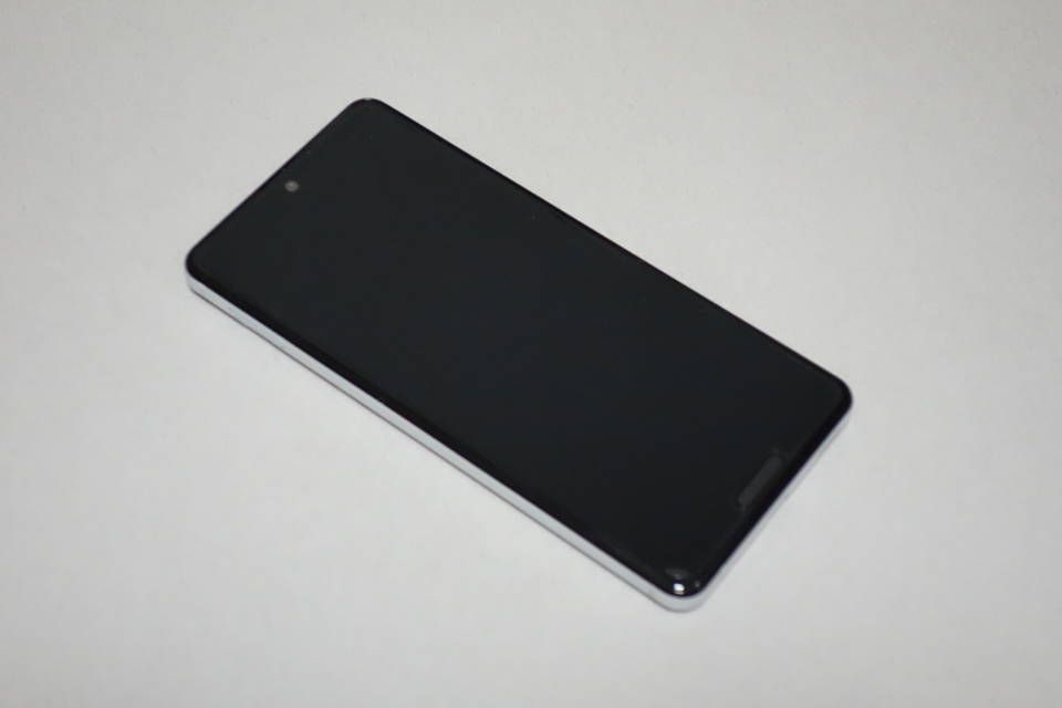 AQUOS sense4 SH-M15 シルバーの画像2